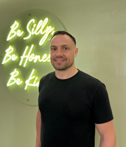 Thumbnail_Wellness_SpinePro_Pieter