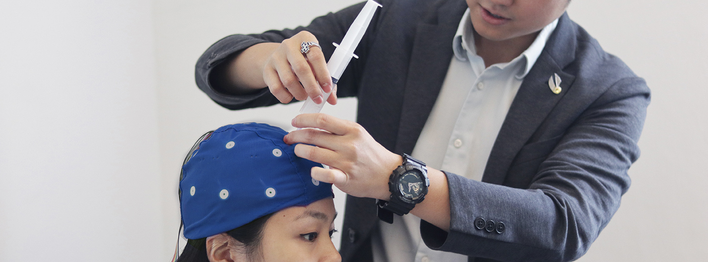 Alt text: Clinical Neuroplasticity clinician treating patient