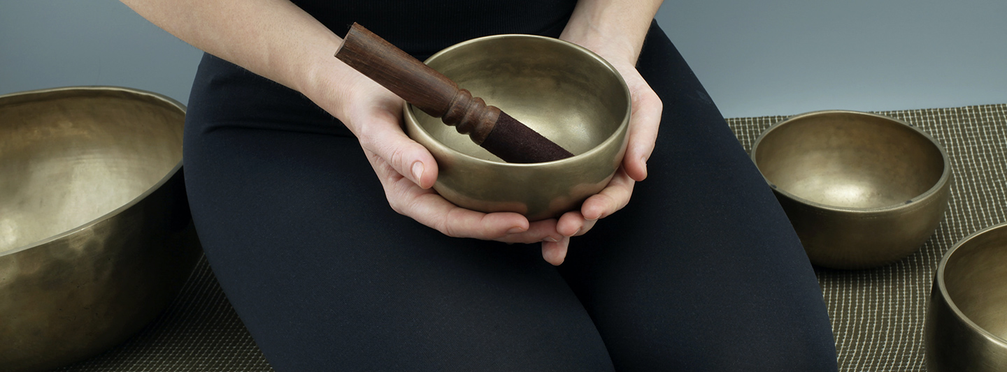Singing bowls for meditation