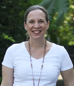 Stephanie Schueller